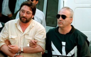 L'arresto di Francesco Schiavone detto Sandokan. In apertura   una veduta di Malta